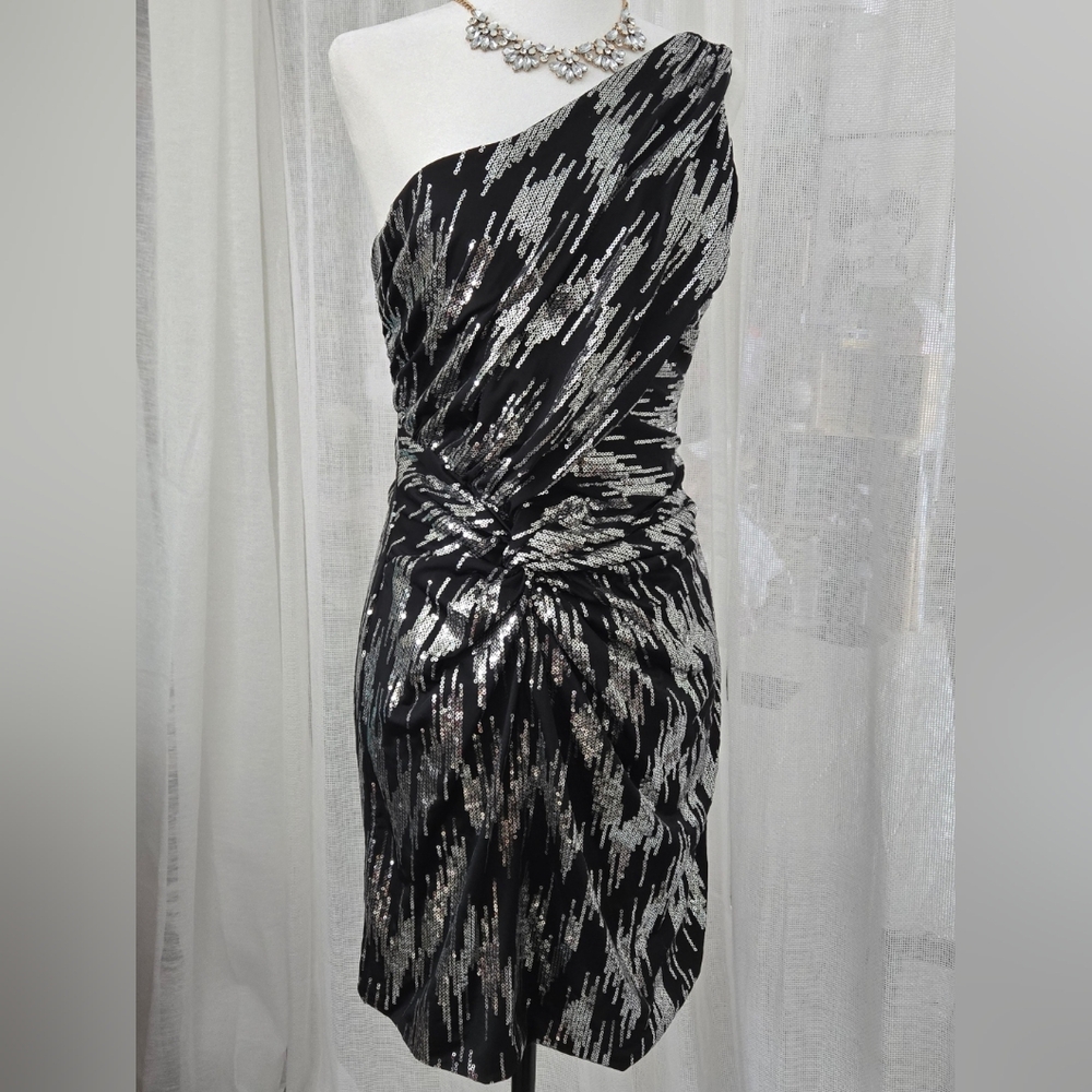 Elegant Black and Silver Sequin Dress 🖤🩶 AS YOU WISH Size L